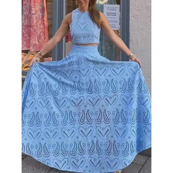 Eyelet Lace Top and Maxi Skirt Set - Picture 5 of 14